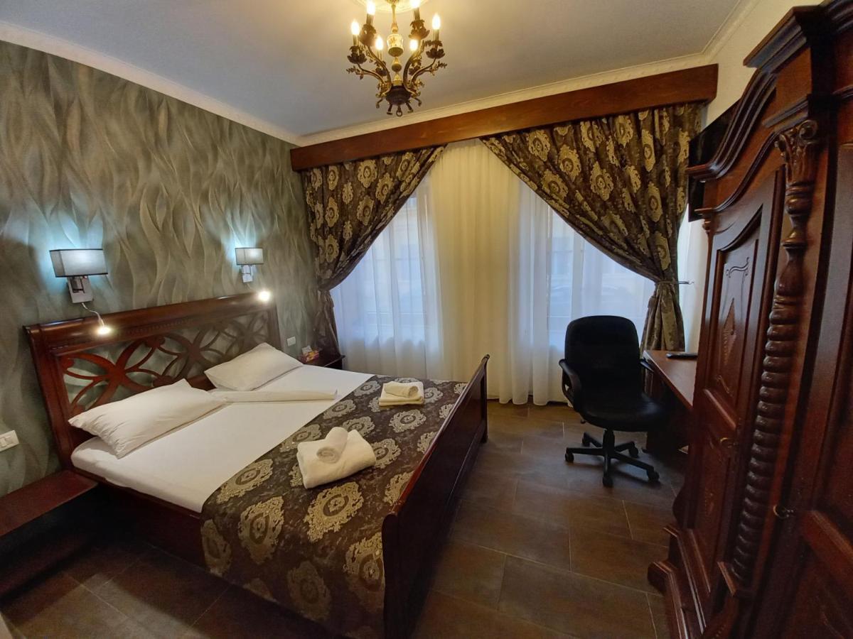 History Apartments Cetatii Sibiu Room photo